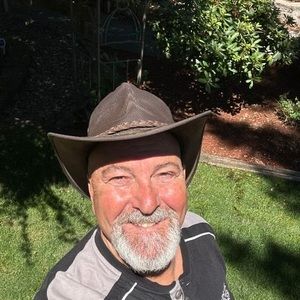 Meet your Posher, Ray